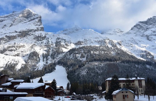 Pralognan-la-Vanoise Apartment | Central studio with parking, 3rd floor, 4 ppl