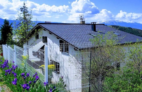 Estavar House | Cerdanya—House with a garden, 1 km from Llivia 7 people Near Font-Romeu.