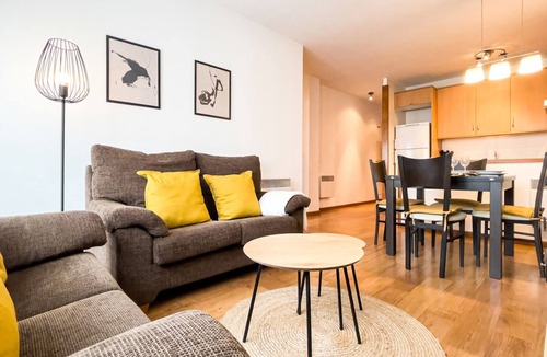 La Molina Apartment | Ceretà Retreat: Nature, Adventure & Comfort