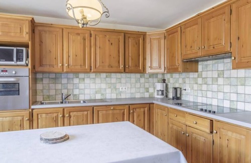 Saint-Marcel Ski Chalet | Chalet, balcony, fireplace or stove, parking, tv, ski locker, 130m², Saint Martin de Belleville