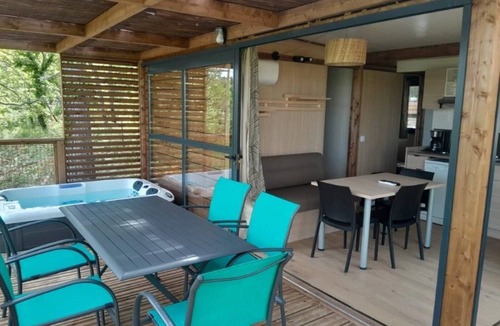 Saignon Ski Chalet | Chalet 4 étoiles - Piscine - ccbehhd