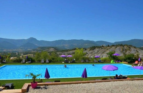 Rosans Ski Chalet | Chalet 4 étoiles - Piscine - ccbacfi