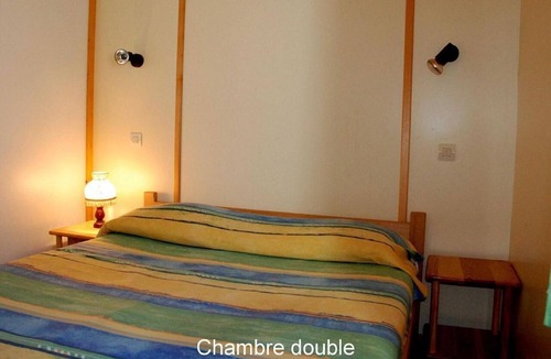 Blavignac Ski Chalet | Chalet '6 Personnes Mimosa Semaine' with Mountain View, Shared Pool and Wi-Fi