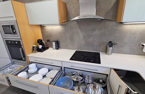 Castelloli Villa | Chalet a 35 Minutos de Barcelona, con Todos los Alicientes Para Disfrutar