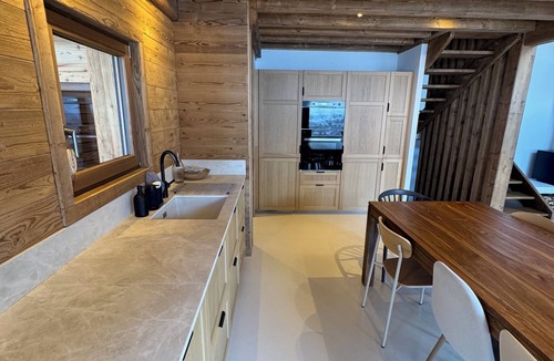 Valloire Ski Chalet | Chalet Alerça at the foot of the mountains!