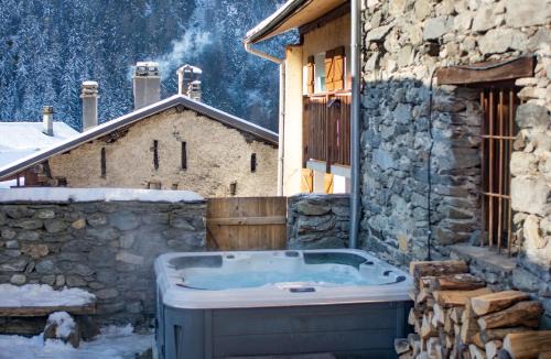 Nancroit Ski Chalet | Chalet Algonquin