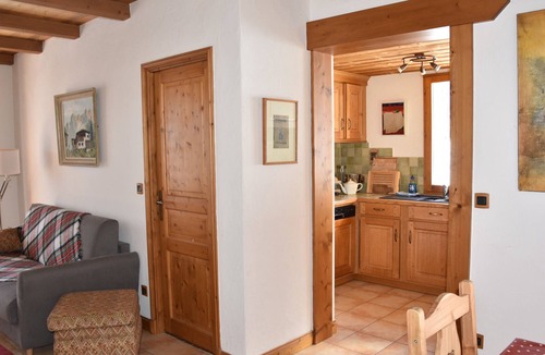 Pralognan-la-Vanoise Apartment | Chalet apartment 4 rooms, near center, pets allowed