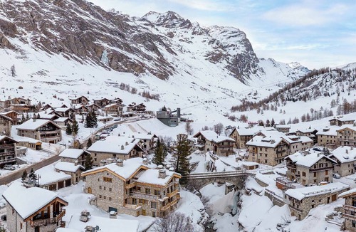 Le Fornet Ski Chalet | Chalet-appartement neuf à 200m des pistes + sauna