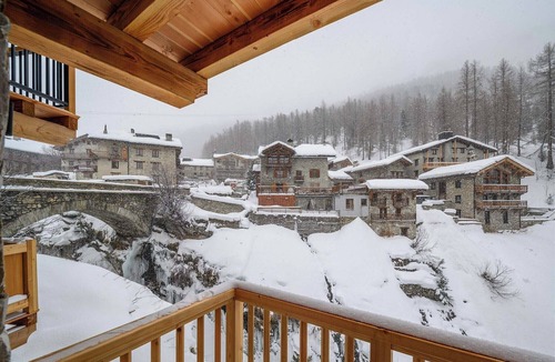 Le Fornet Ski Chalet | Chalet-appartement neuf à 200m des pistes + sauna