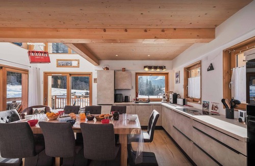 Pralognan-la-Vanoise Ski Chalet | Chalet Arpitan Orizon - Chalet in the Vanoise National Park - OVO Network