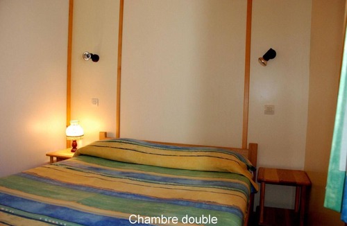 Blavignac Ski Chalet | Chalet 'Aster Pour 12 Prix Weekend' with Mountain View, Shared Pool and Wi-Fi