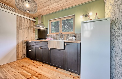 Arrien-en-Bethmale Cabin | Chalet "Belle Lune" with Mountain View, Private Terrace and Private Garden