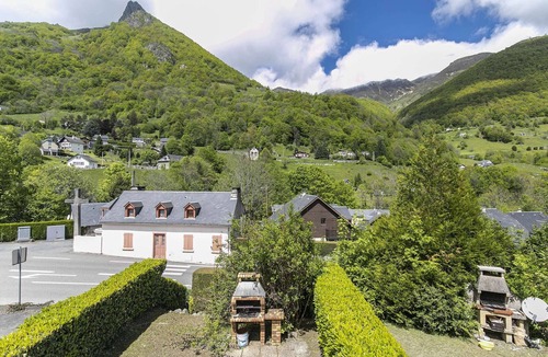 Cauterets Ski Chalet | Chalet Cauterets, 3 bedrooms, 6 persons