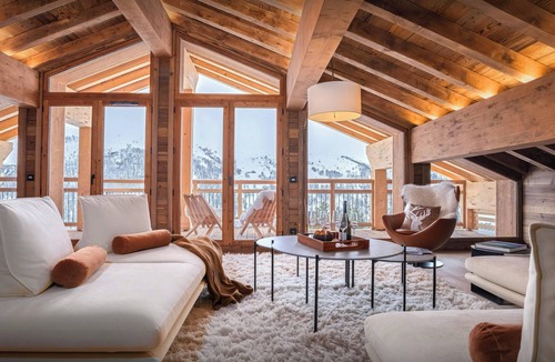 Le Bettaix Ski Chalet | Chalet Celestia - Wellness break at the foot of the slopes - OVO Network