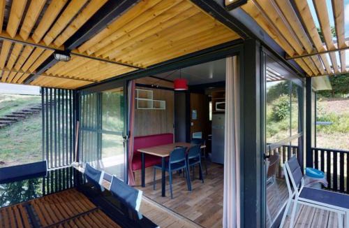 Vic-sur-Cere Other | Chalet confortable 5 pers avec terrasse à Vic-sur-Cère - API-1-52-1248