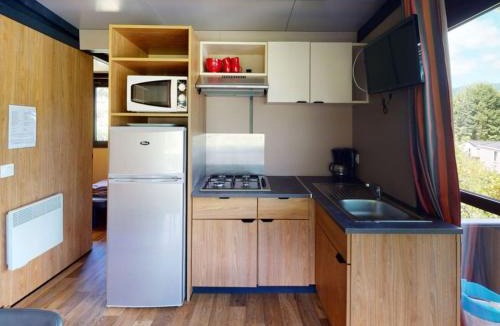 Vic-sur-Cere Other | Chalet confortable 5 pers avec terrasse à Vic-sur-Cère - API-1-52-1248