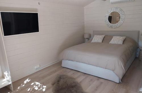 Grimaud Ski Chalet | Chalet cosy avec terrasse & hamac, calme, proche plage, parking, NC Properties