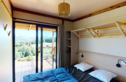 Vic-sur-Cere Other | Chalet cosy de 6 personnes avec terrasse à Vic-sur-Cère - API-1-52-1255