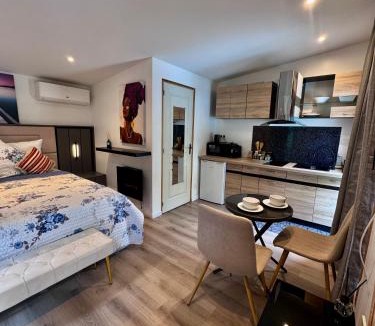 Meyzieu Centre Ski Chalet | Chalet cosy et coconing