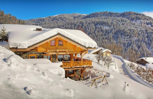 La Giettaz Ski Chalet | Chalet Crechoua - alpine home in Megève for 14, spa & slopes - OVO Network