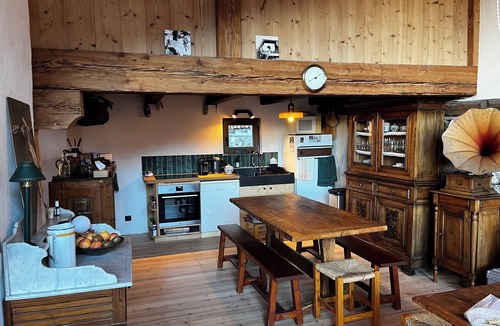 Peisey-Nancroix Ski Chalet | Chalet de Charme Peisey, domaine des Arcs- 13 people