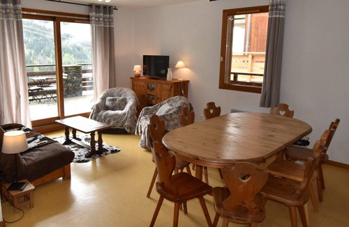 Vaujany Apartment | Chalet de Marie n°8 - Three Bedroom Apartment, Sleeps 8