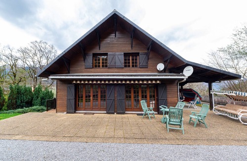 Faverges-Seythenex Ski Chalet | Chalet des Ormes - A 15 mins du Lac D'Annecy