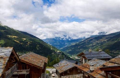 Sainte-Foy-Tarentaise Ski Chalet | Chalet Eagle - Panoramic Isere valley views
