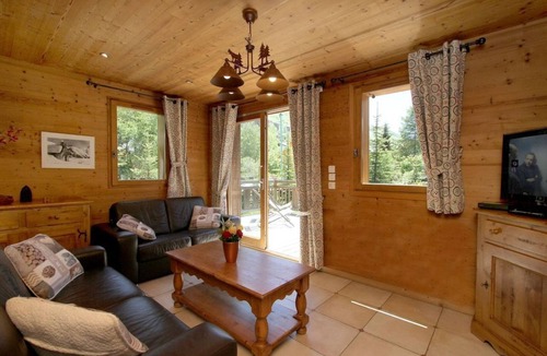 Mont-de-Lans Ski Chalet | Chalet Edelweiss LA Dibona DE Standing