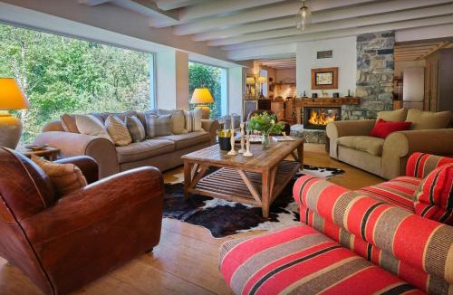 Saint-Jean-dʼAulps Ski Chalet | Chalet Fleur D'Aulps - OVO Network
