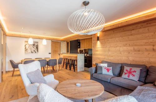 Saint-Martin-de-Belleville Apartment | Chalet rénové avec spa, piscine et parking, pied des pistes - FR-1-461-11