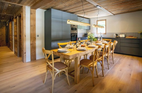 La Clusaz Apartment | Chalet Frontflip - holiday home for 10 with sauna - OVO Network