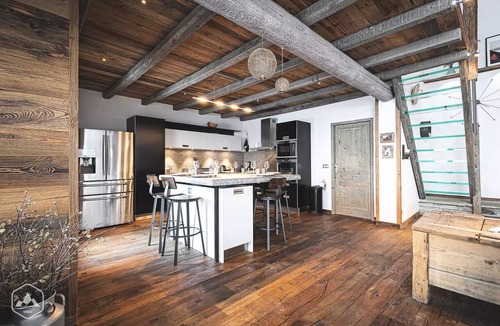 Bonneval-sur-Arc Apartment | Chalet Gariot: warm and authentic