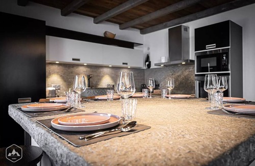 Bonneval-sur-Arc Apartment | Chalet Gariot: warm and authentic
