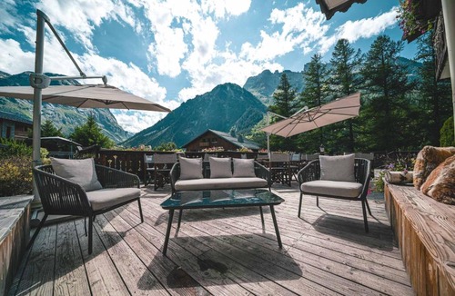 Pralognan-la-Vanoise Hotel | Chalet Hôtel Les Airelles