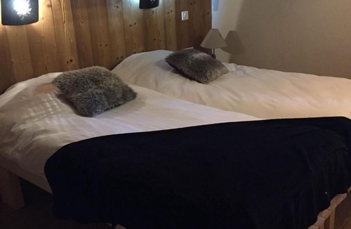 Champagny-en-Vanoise Ski Chalet | Chalet in Champagny en Vanoise with Vanoise summits