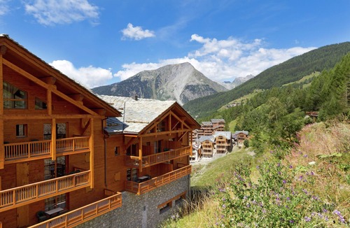 Sainte-Foy-Tarentaise Apartment | Chalet in France with Premium Alpine Comfort