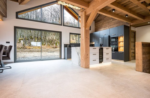 Valloire Ski Chalet | Chalet 'L'Orée' with Mountain View, Private Garden, and Wi-Fi