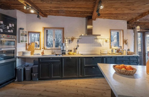 Sainte-Foy-Tarentaise Ski Chalet | Chalet La Pommeraie - Spacious chalet near Sainte-Foy - OVO Network