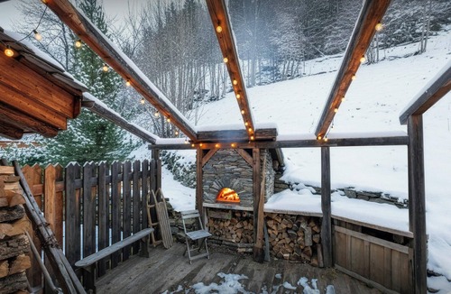 Sainte-Foy-Tarentaise Ski Chalet | Chalet La Pommeraie - Spacious chalet near Sainte-Foy - OVO Network