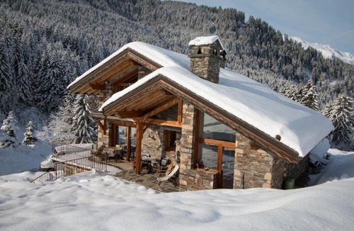 Meribel Ski Chalet | Chalet Le Cairn - unique and magnificient ski-in ski-out Chalet !