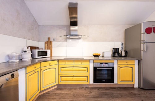 Valloire Ski Chalet | Chalet 'Les Églantiers' with Mountain View, Private Garden and Wi-Fi