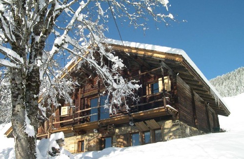 Villard-sur-Doron Ski Chalet | Chalet LES Lanches - Calme Assuré !