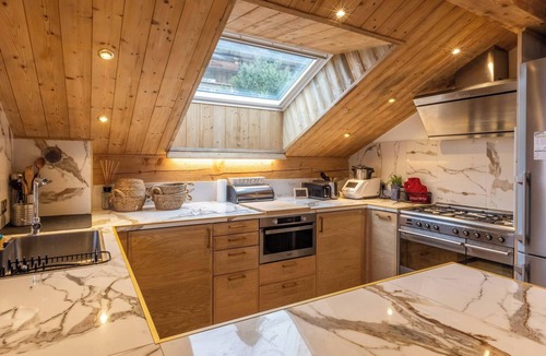 Meribel Ski Chalet | Chalet Mélèze Doré
