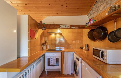 La Molsosa House | Chalet 'Masia La Clariana' with Mountain Views, Private Pool and Wi-Fi