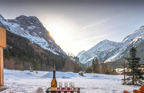 Pralognan-la-Vanoise Ski Chalet | Chalet Nathilou - Discover the Vanoise National Park - OVO Network