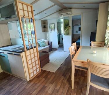 Ascarat Other | Chalet paisible avec vue sur la rivière