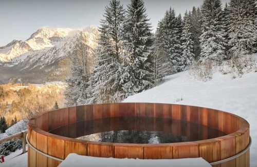 Saint-Nicolas-de-Veroce Ski Chalet | Chalet Piccolo - OVO Network