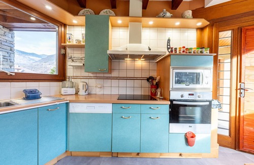Aigueblanche Ski Chalet | Chalet 'Pierre Et Bois' with Mountain View, Private Terrace and Wi-Fi