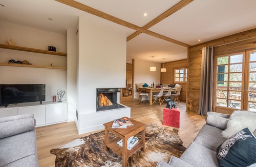 Saint-Jorioz Ski Chalet | Chalet Prairie - Chalet rénové avec Vue Montagne